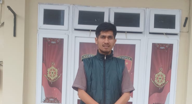 Cak dier Usai Lapor Akun Media Sosial Fabecook "KB" di Polres Bener Meriah. (Foto/dok, Ist*)