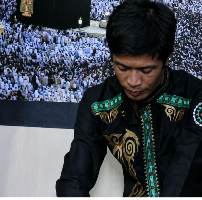 Pemilik usaha, Miga Erdian alias Dian, mempertanyakan mekanisme teguran terkait polemik kanopi di kawasan Musara Alun, Takengon. Ia berharap persoalan dapat diselesaikan melalui teguran resmi, komunikasi, dan pembinaan tanpa merugikan masyarakat kecil.