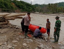 Jembatan Putus, Koramil Linge Pasang Seling dan Perahu Fiber untuk Akses Warga